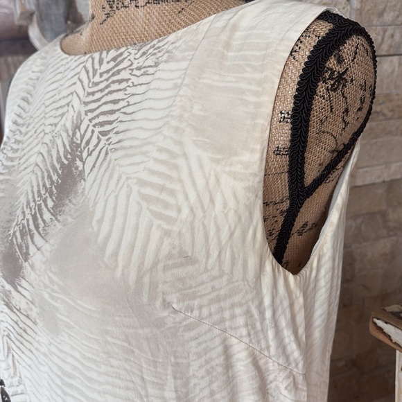 Max Mara sleeveless lined sheath dress cream with black and brown flowers - Picture 4 of 16